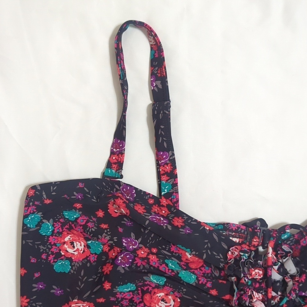 Torrid Floral Padded Tank Top, Color Black Floral Size 3X - Picture 4 of 12